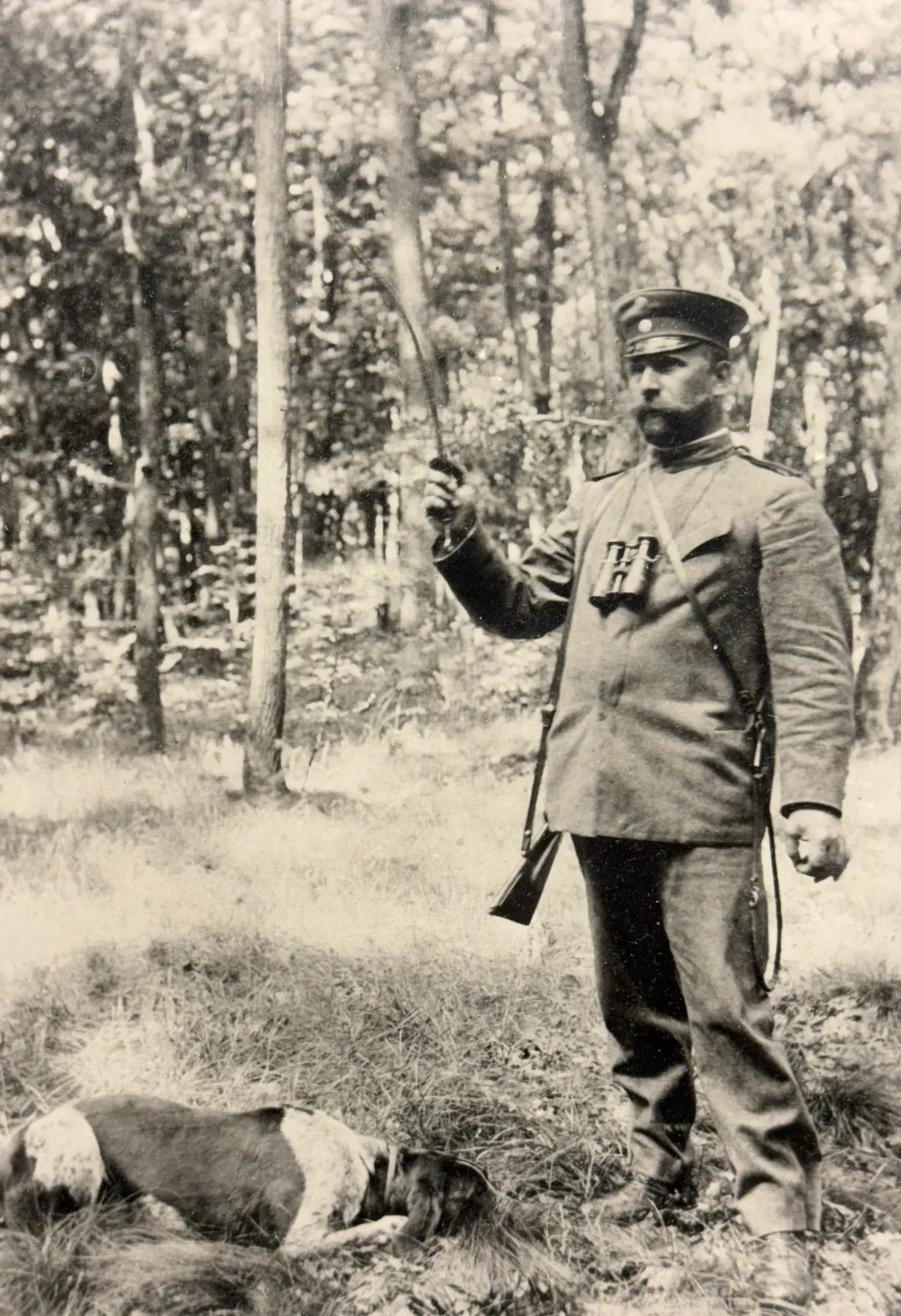 Gründer Hch. Werner XII mit Jagdhund